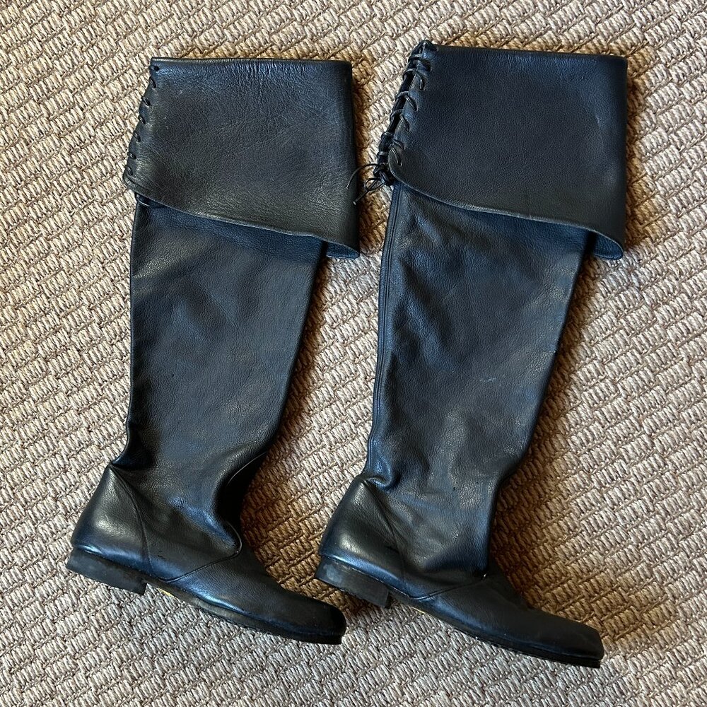 Unisex leather boots